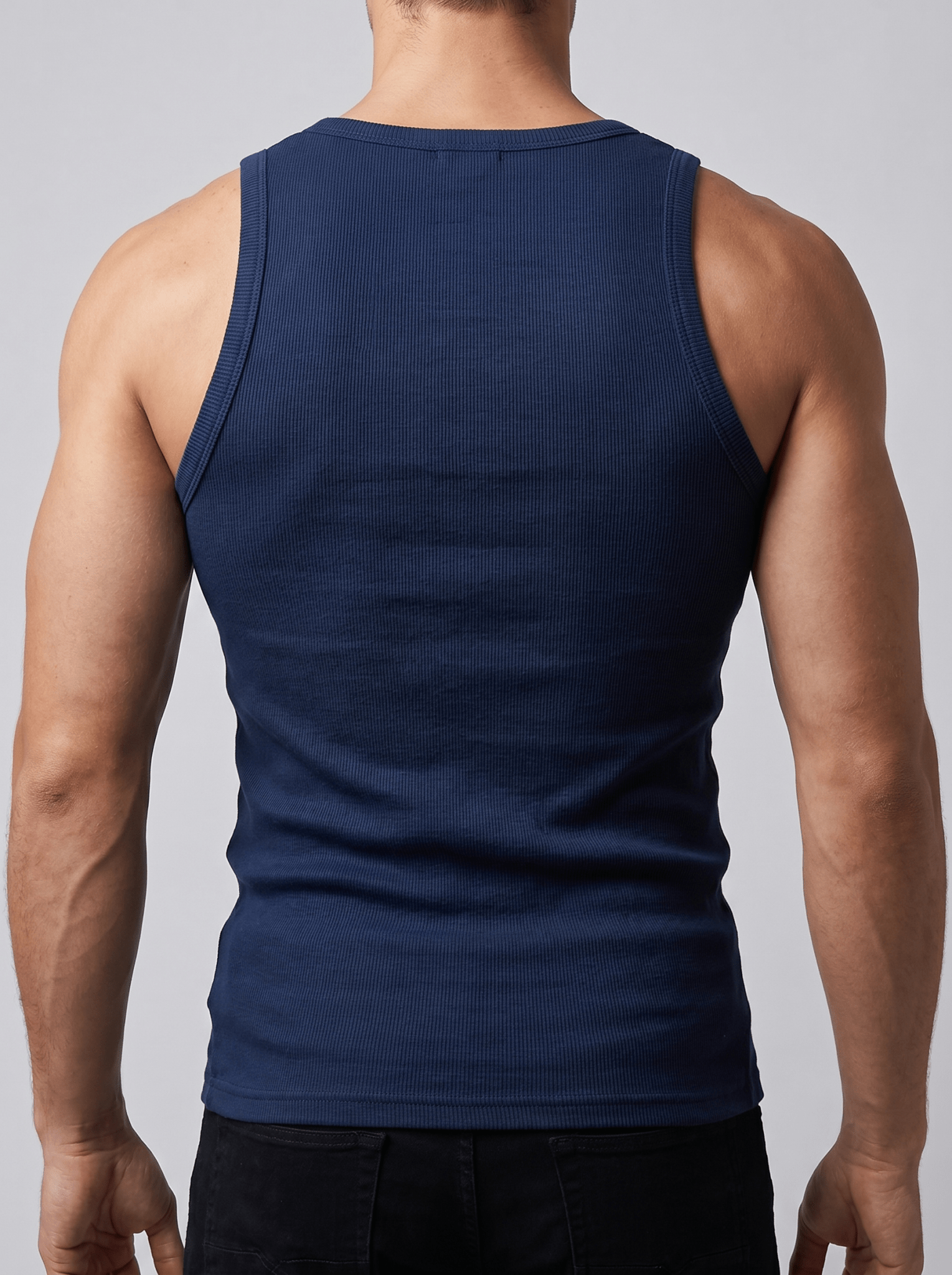 Camiseta Kael™ – Canalé Estructurado con Cuello Cuadrado