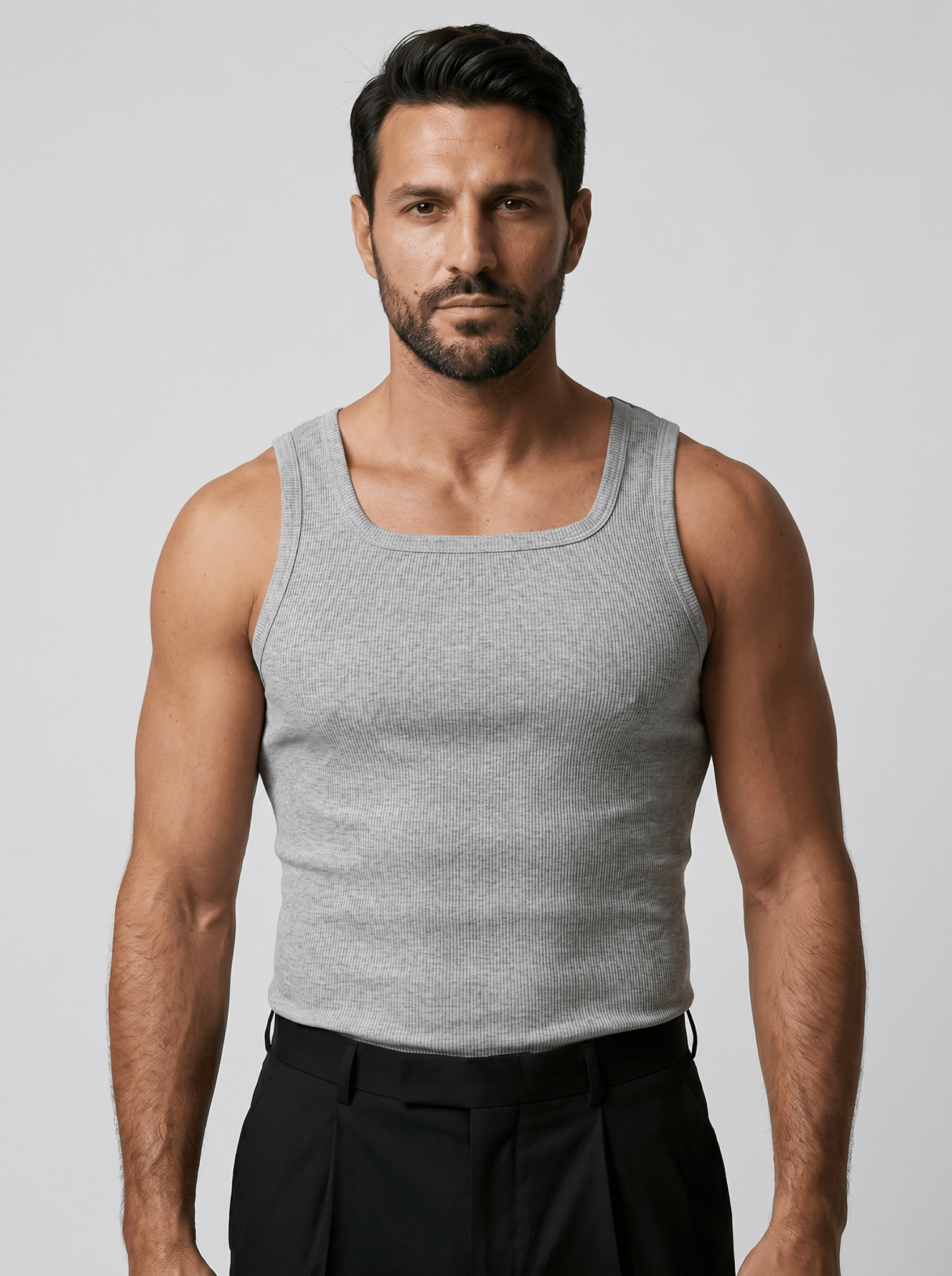Camiseta Kael™ – Canalé Estructurado con Cuello Cuadrado