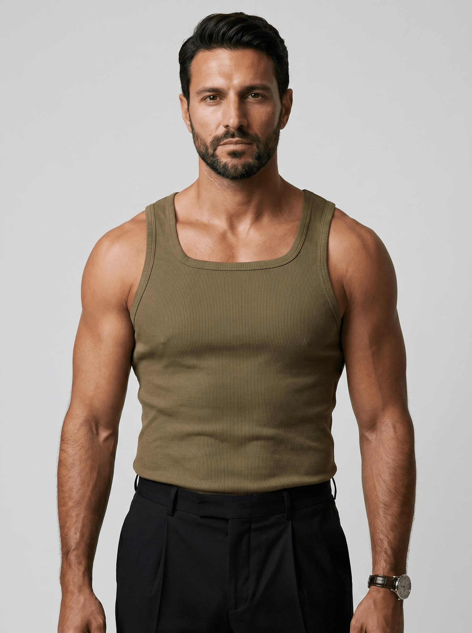 Camiseta Kael™ – Canalé Estructurado con Cuello Cuadrado