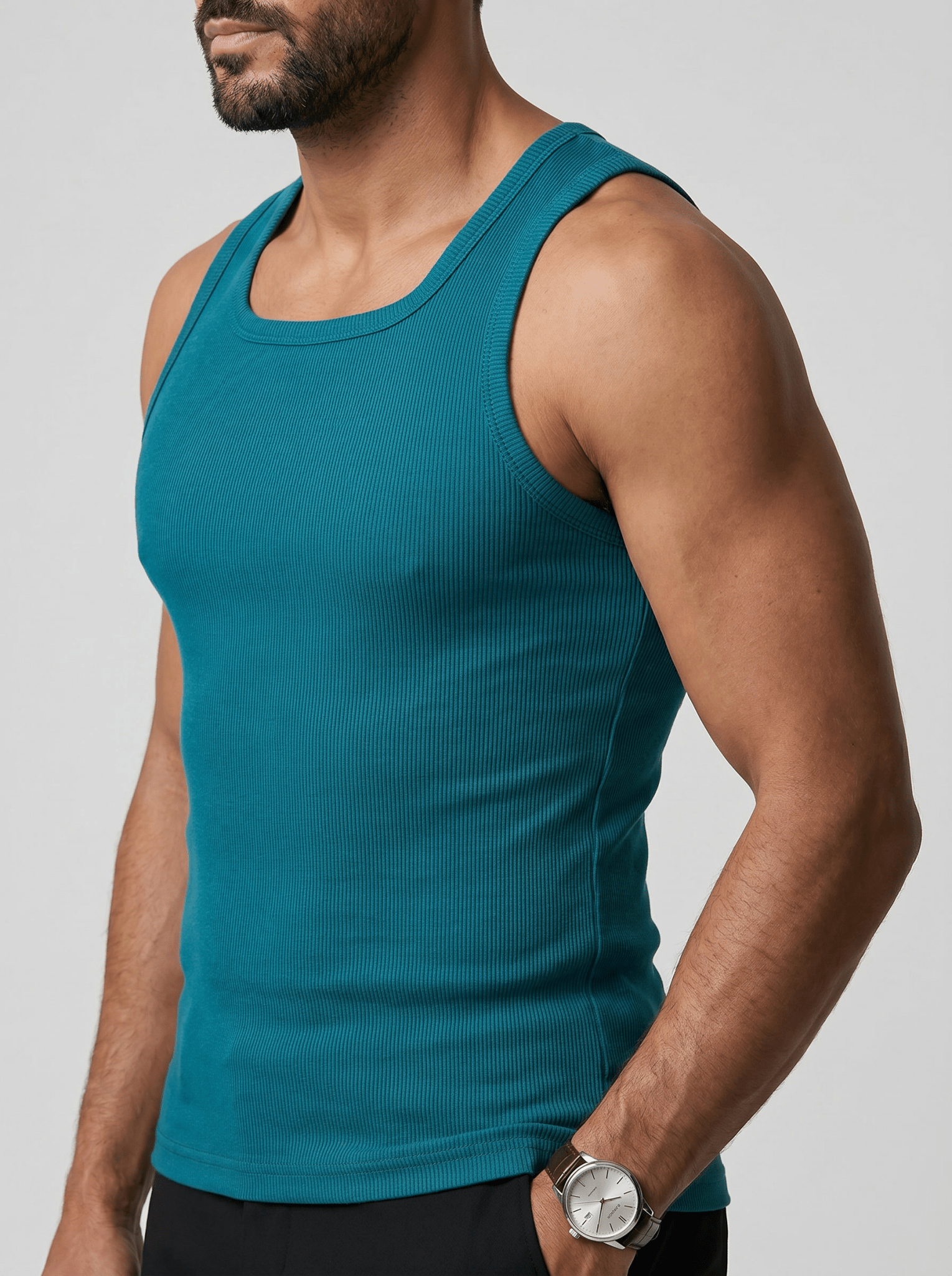 Camiseta Kael™ – Canalé Estructurado con Cuello Cuadrado