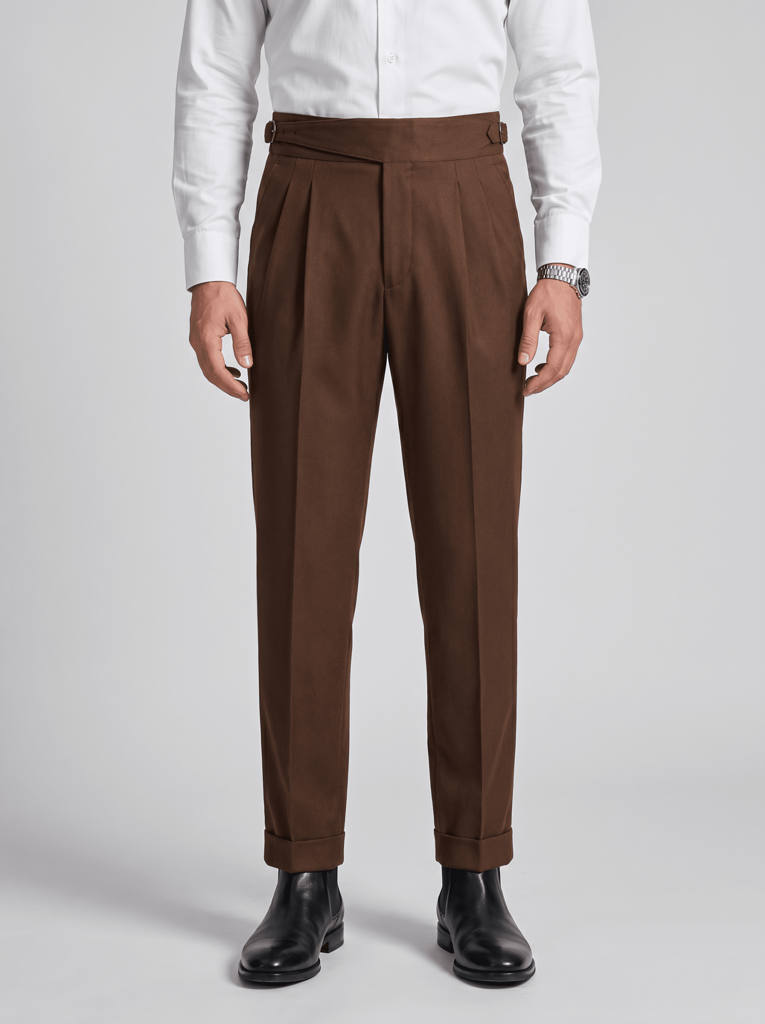 Pantalón Astor™ – Corte Sartorial con Cinturilla Gurkha